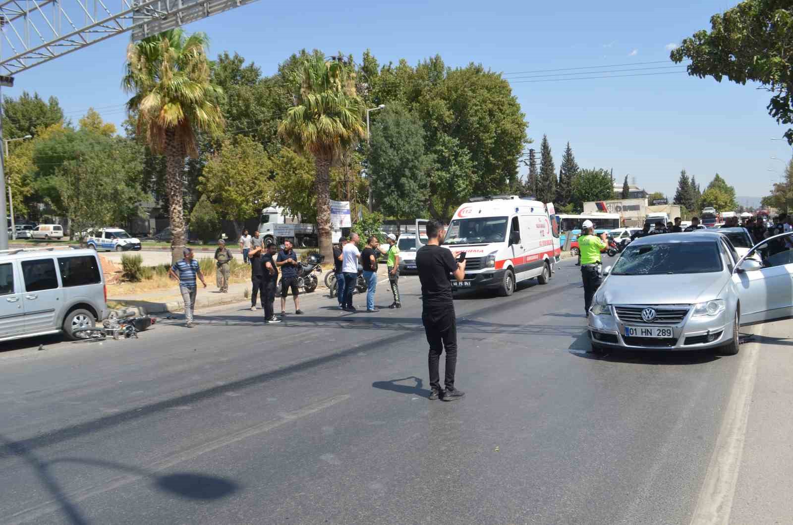 Polisin ‘dur’ ihtarına uymadılar kaza yaptılar