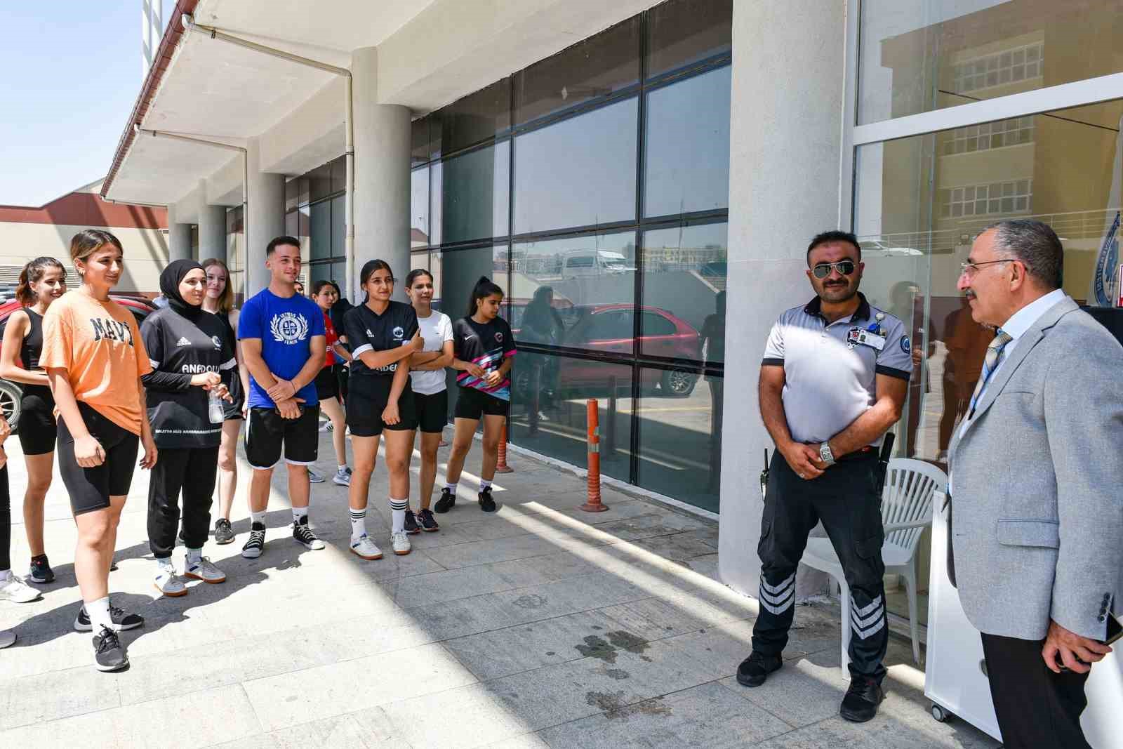 Rektör Gavgalı: “Milli sporcular yetiştirmeye devam edeceğiz”