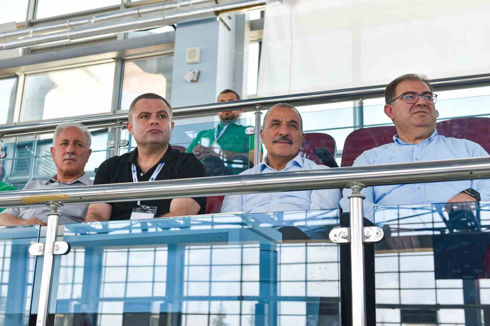 Rektör Gavgalı: “Milli sporcular yetiştirmeye devam edeceğiz”