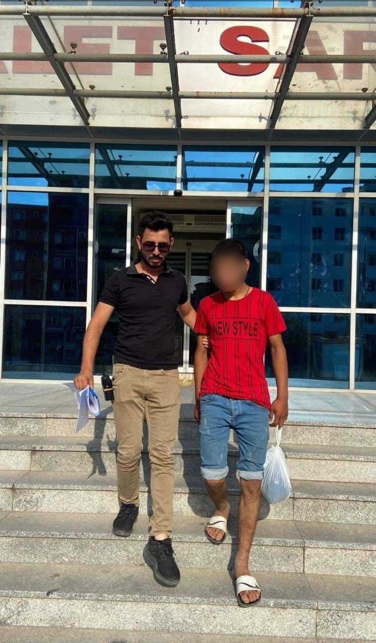 Keşan’da çeşitli suçlardan aranan 2 şüpheli yakalanarak tutuklandı