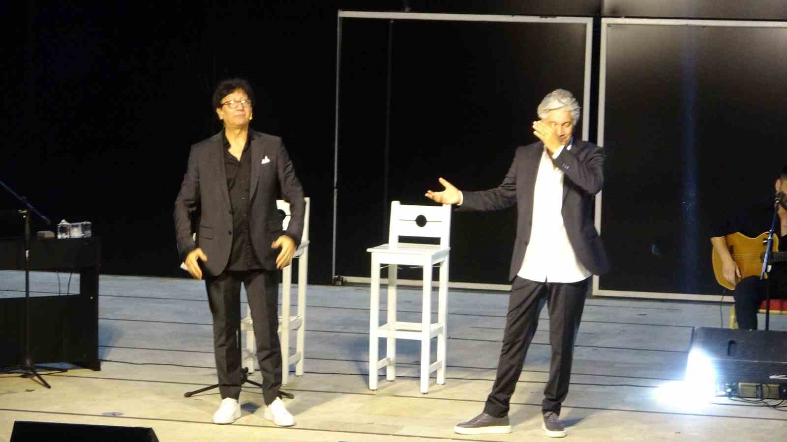 Marmaris’te ‘Hey gidi Günler’ sahnelendi