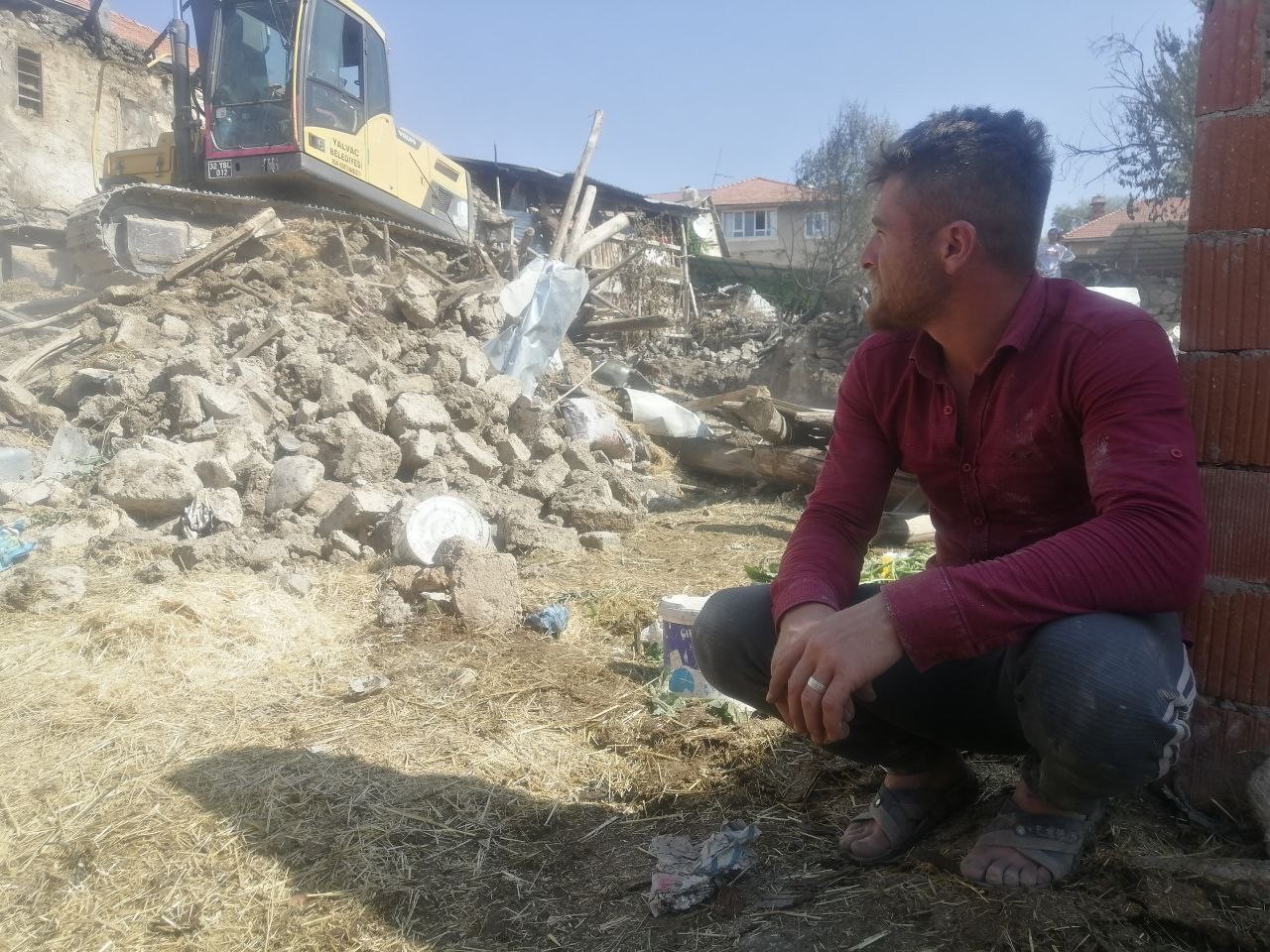 Isparta’da çıkan yangında bir ev küle döndü