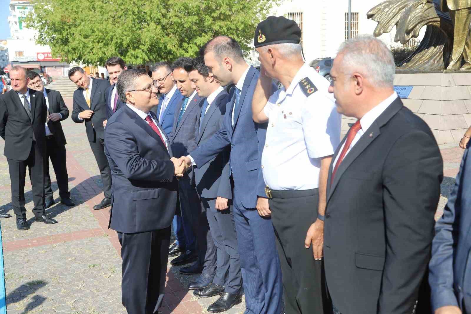 Yeni Sinop Valisi Mustafa Özarslan göreve başladı