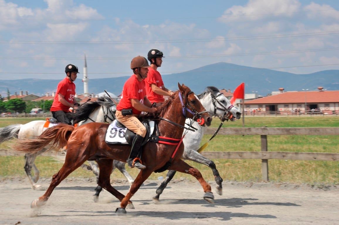 Rahvan At Yarışları heyecanı Gölcük’te başlıyor