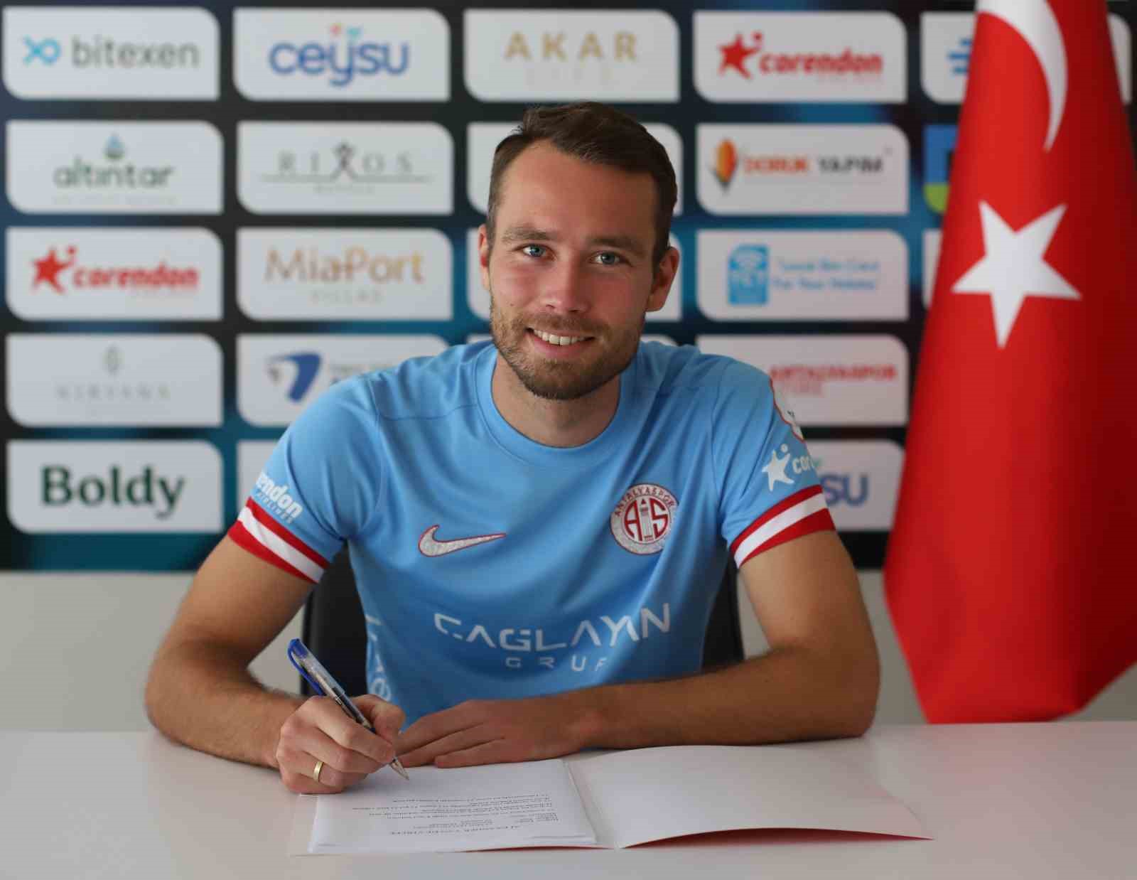 Naldo Pereira ve Sander Van de Streek, Antalyaspor&rsquo;da
