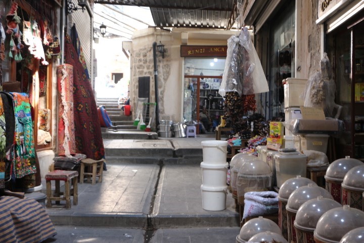 Mardin’de hava sıcaklıklarında yaşanan yükseliş günlük yaşamı etkiliyor

