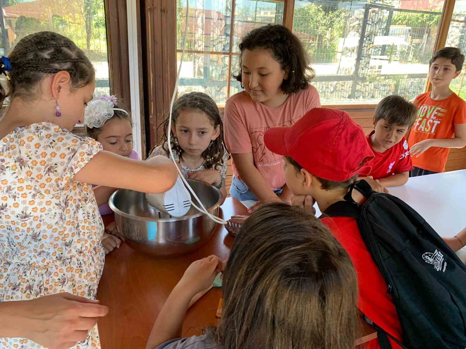 Atakum'da çocuklarla 'Dolu Dolu Yaz Programı' sona erdi