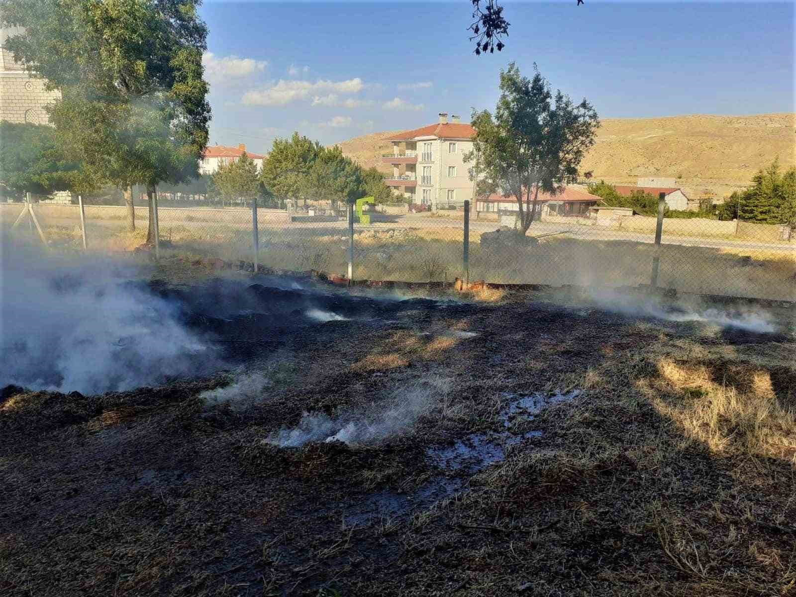 Çankırı’da çıkan ot yangını kısa sürede söndürüldü
