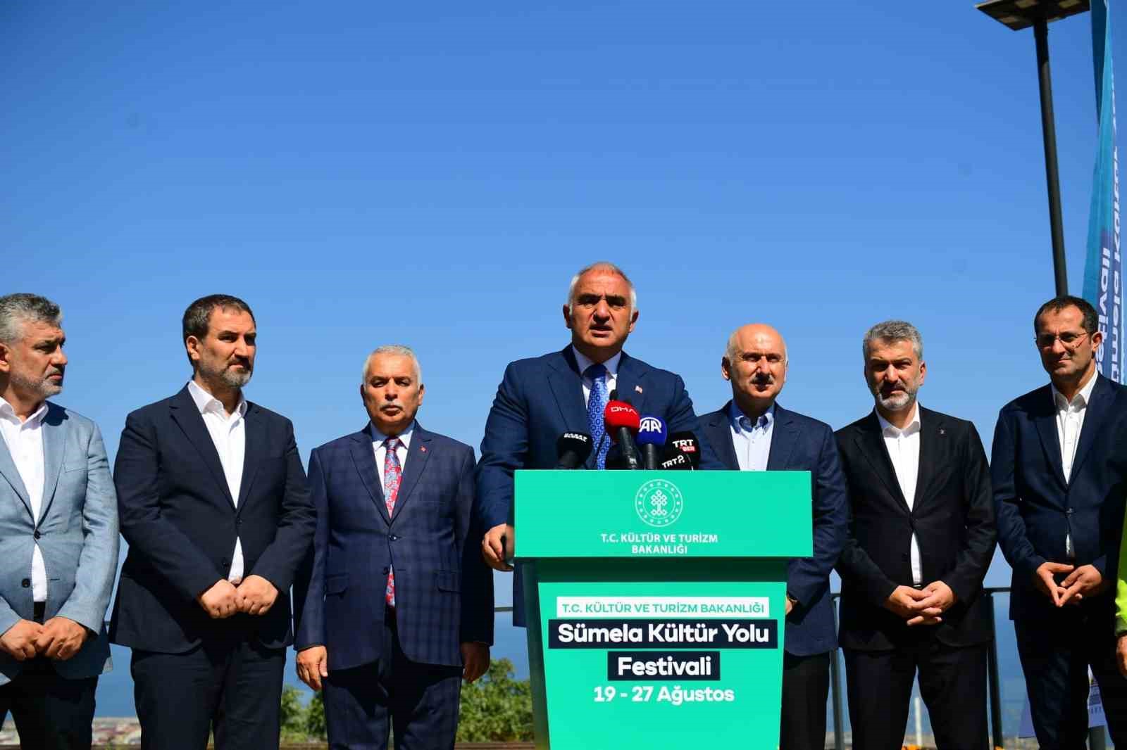 Kültür ve Turizm Bakanı Ersoy Sümela Kültür Yolu Festivali’nin açılışı için Trabzon’a geldi