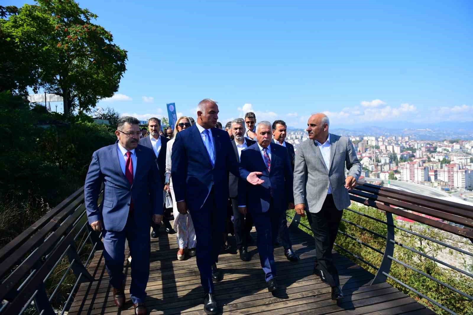 Kültür ve Turizm Bakanı Ersoy Sümela Kültür Yolu Festivali’nin açılışı için Trabzon’a geldi