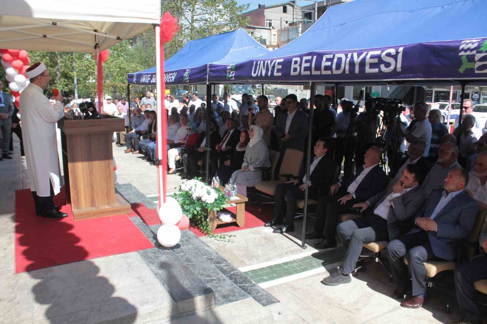 Erbaş: &ldquo;4-6 yaş Kur&rsquo;an kursları, &ccedil;ocukların Allah&rsquo;ın rızasına uygun olarak yetiştirildiği mekanlardır&rdquo;
