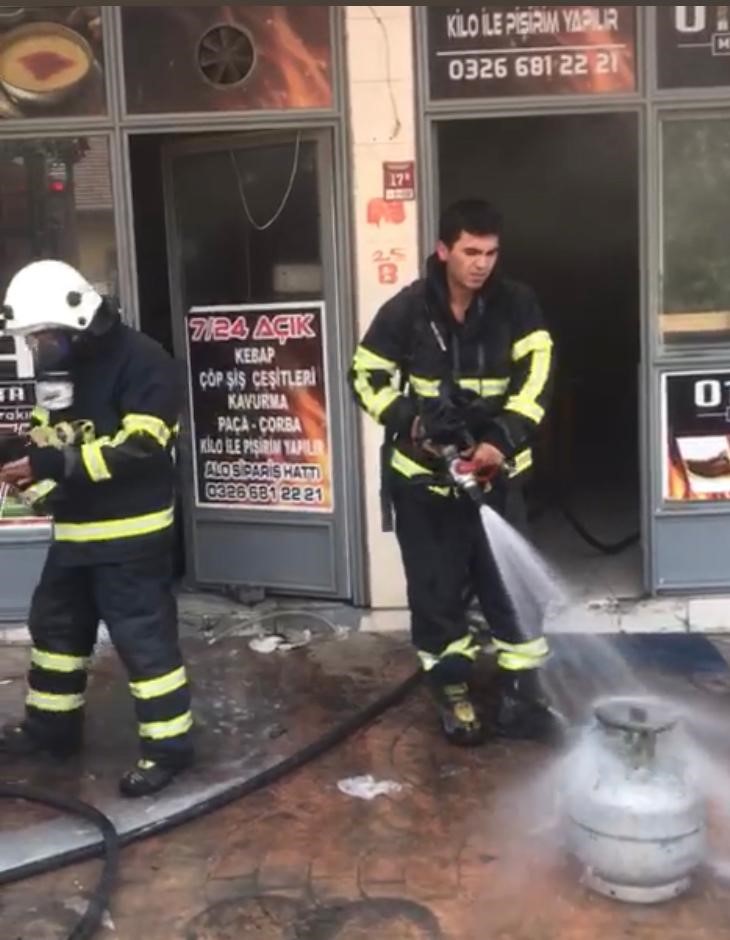 Hatay’da işyerinde çıkan yangın söndürüldü