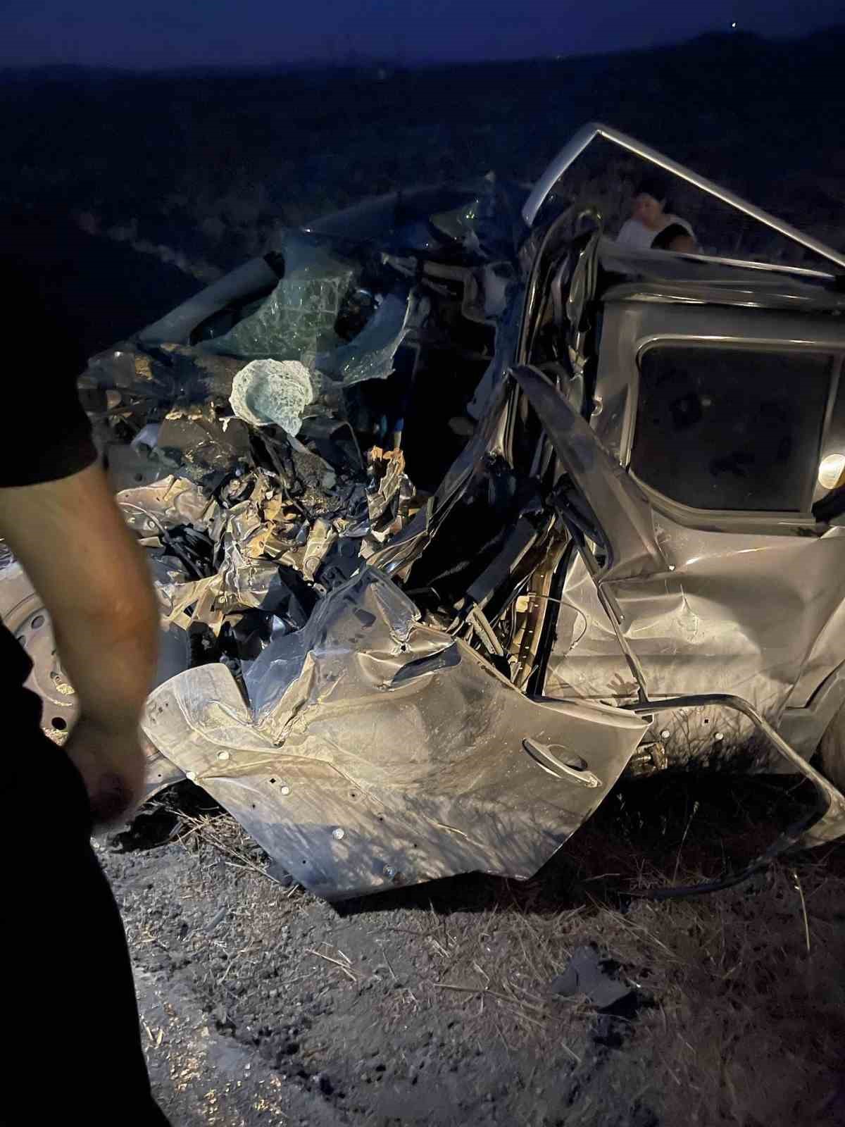 Polatlı&rsquo;da iki ayrı trafik kazası: 2 &ouml;l&uuml;, 3 yaralı
