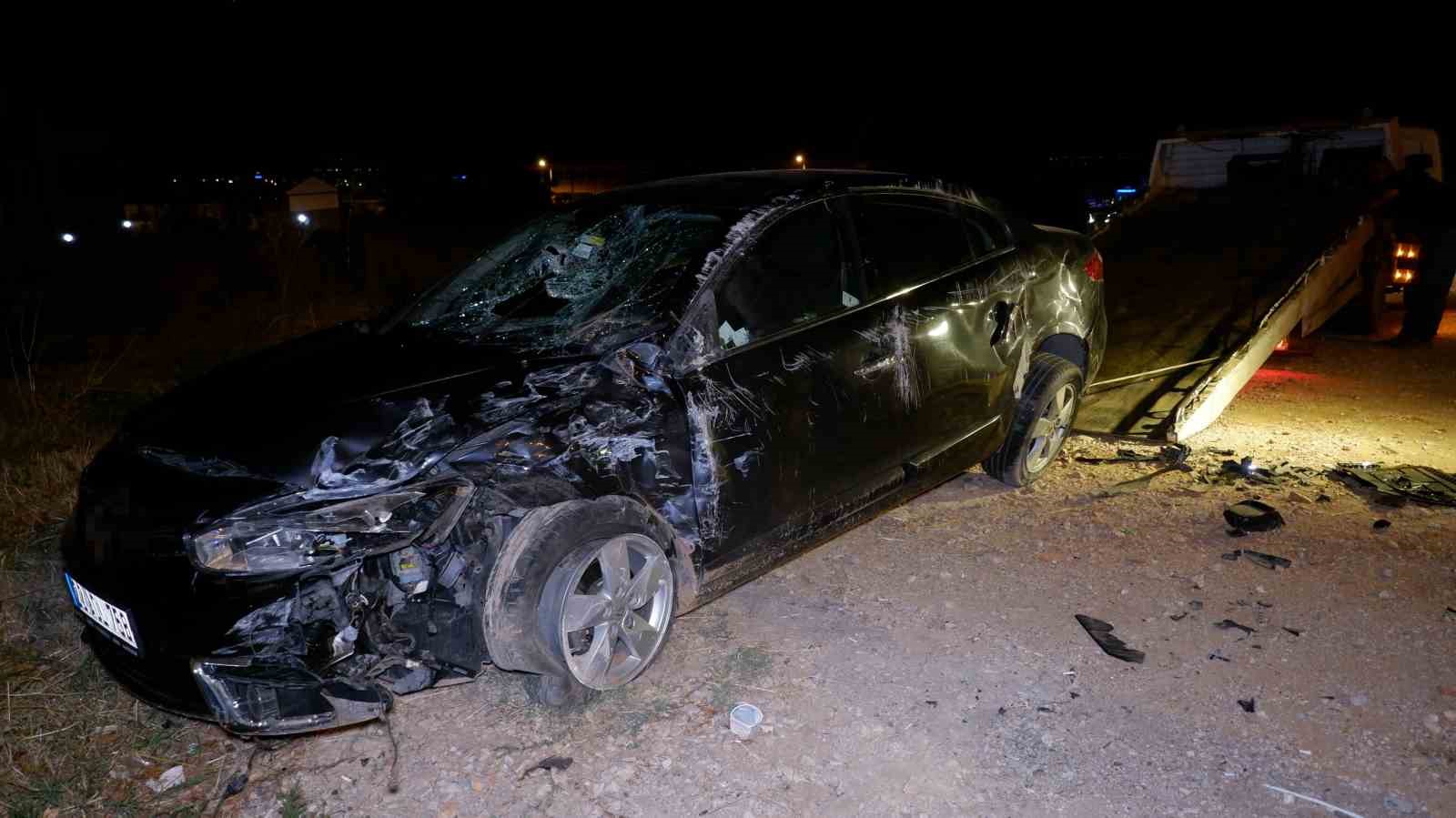 Alkoll&uuml; s&uuml;r&uuml;c&uuml; kazaya sebep oldu
