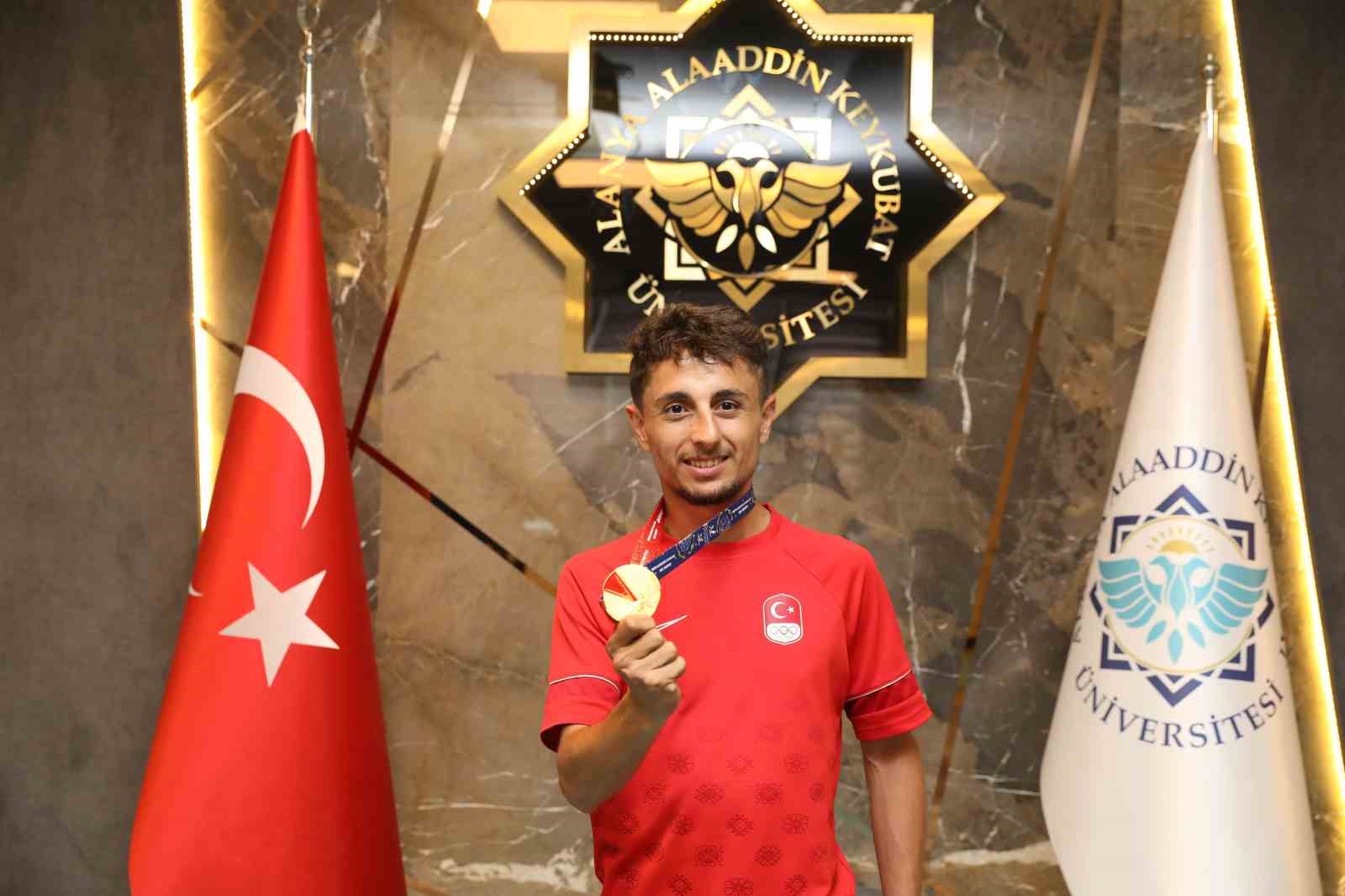 ALKÜ’nün gururu Salih Korkmaz, Paris 2024 Olimpiyatları’na kota aldı