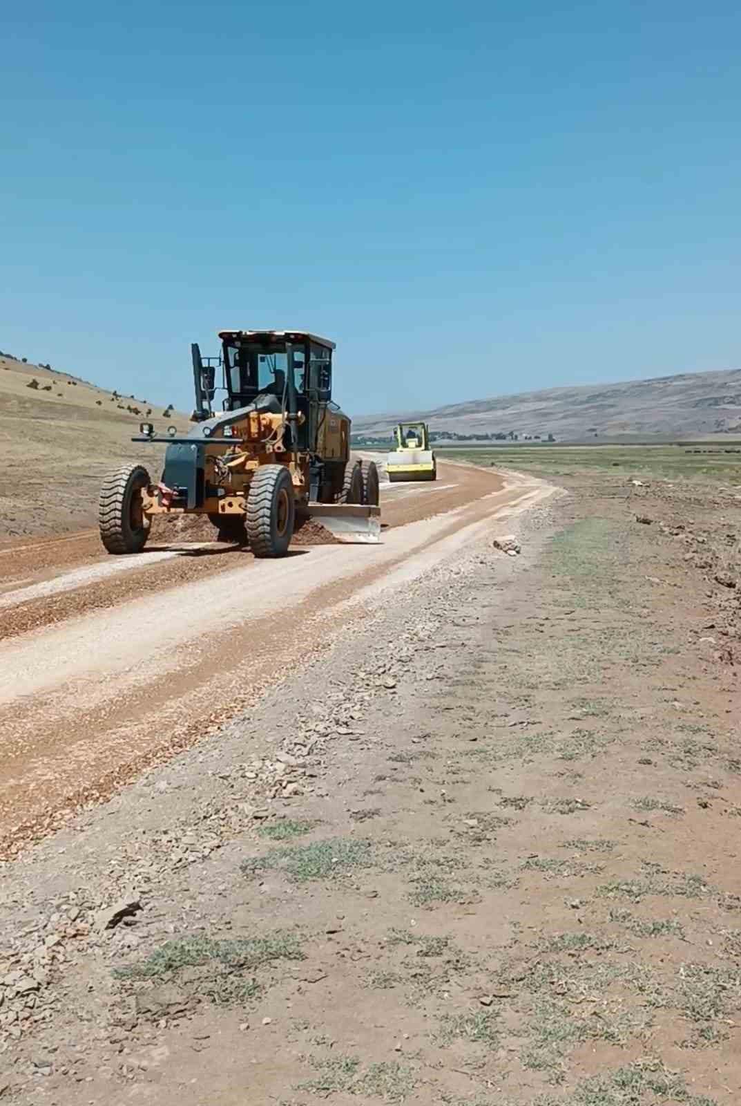 G&uuml;roymak&rsquo;ta tozlu yollar tarihe karışıyor
