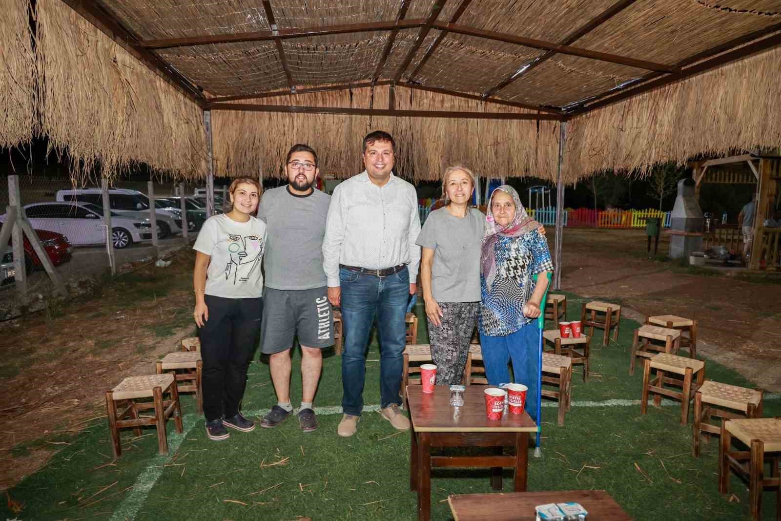 Başkan &Ccedil;akın, Yeşil Karaağa&ccedil; Doğal Yaşam Merkezi&rsquo;nde vatandaşlarla buluştu
