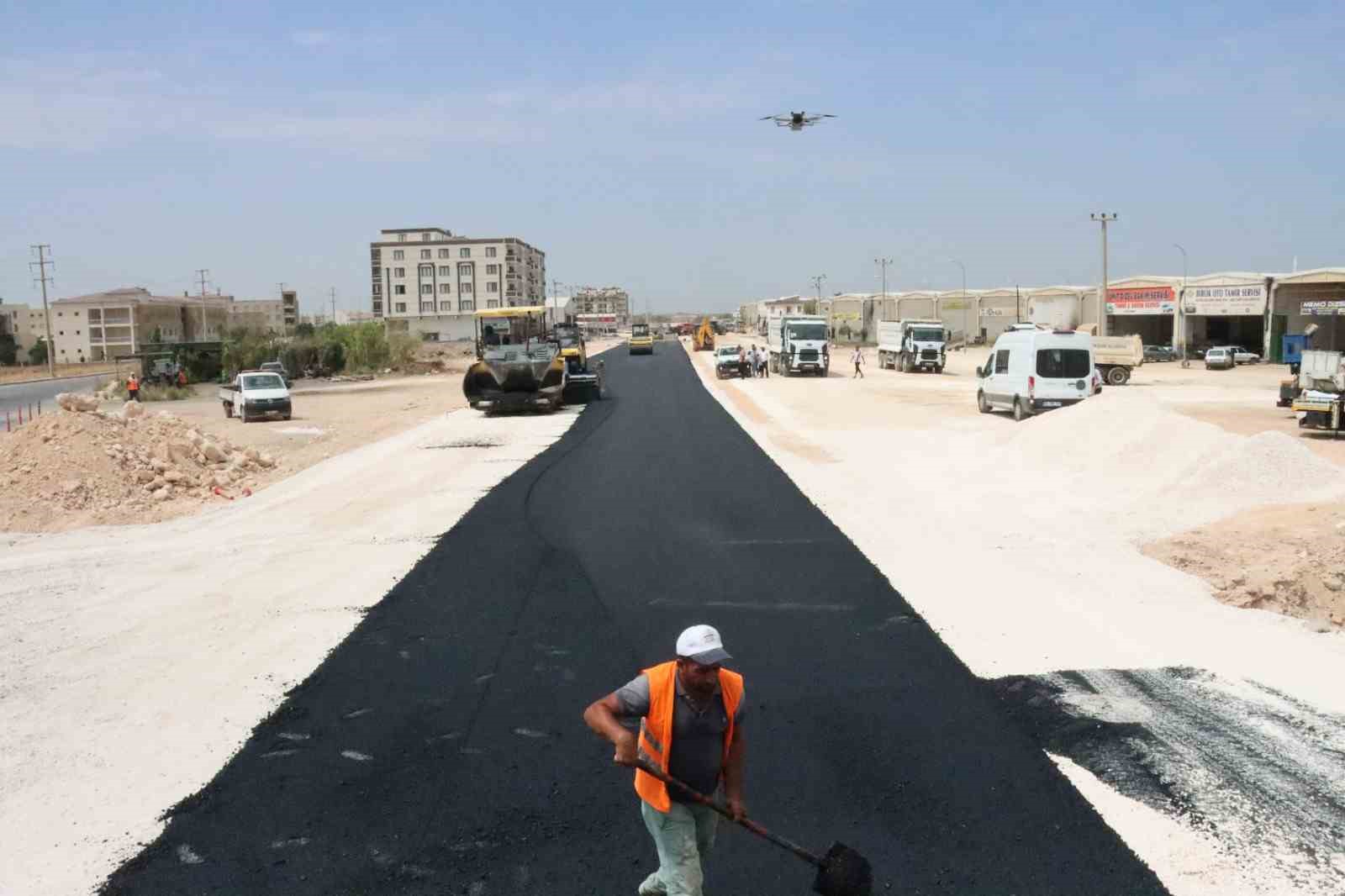 Şanlıurfa Büyükşehir’den Viranşehir’de asfalt atağı