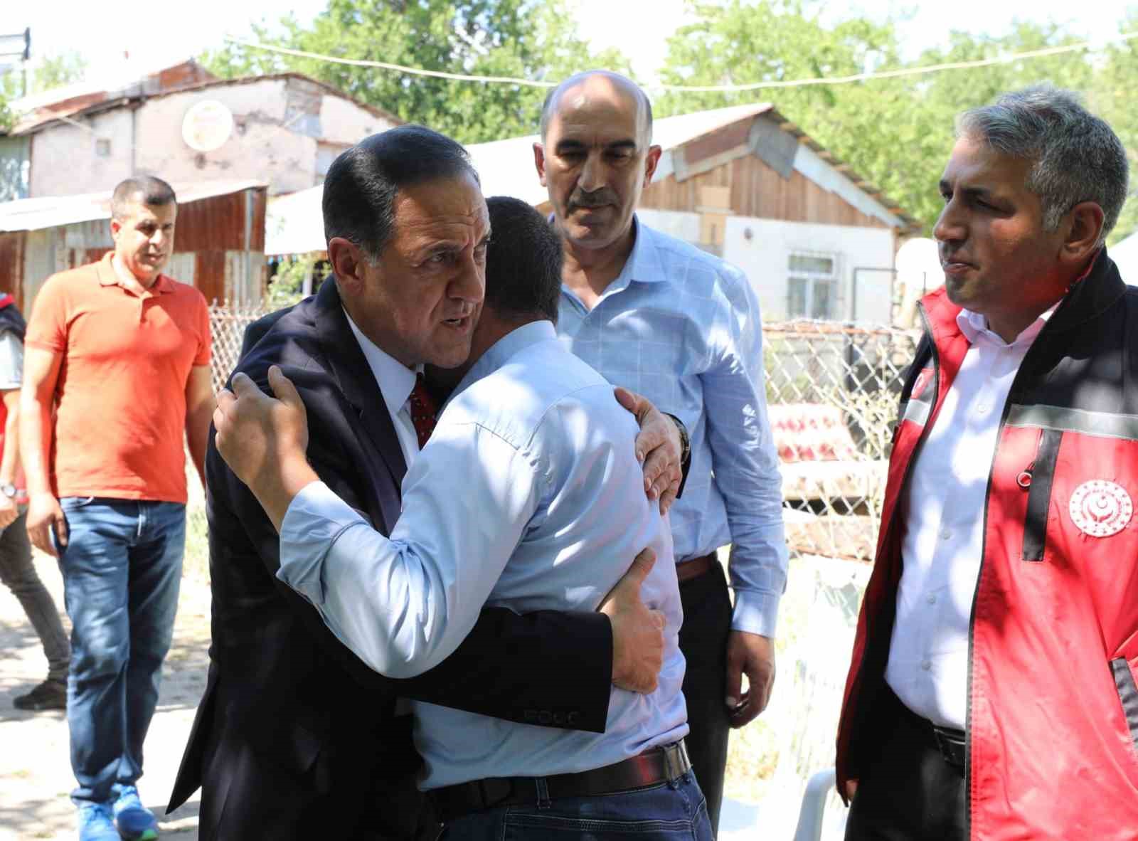 Bing&ouml;l Valisi Usta, &ldquo;Şehit ve gazi aileleri emanetimizdir&rdquo;
