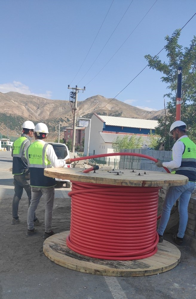 VEDAŞ&rsquo;tan Bitlis&rsquo;e 17 milyon liralık yatırım
