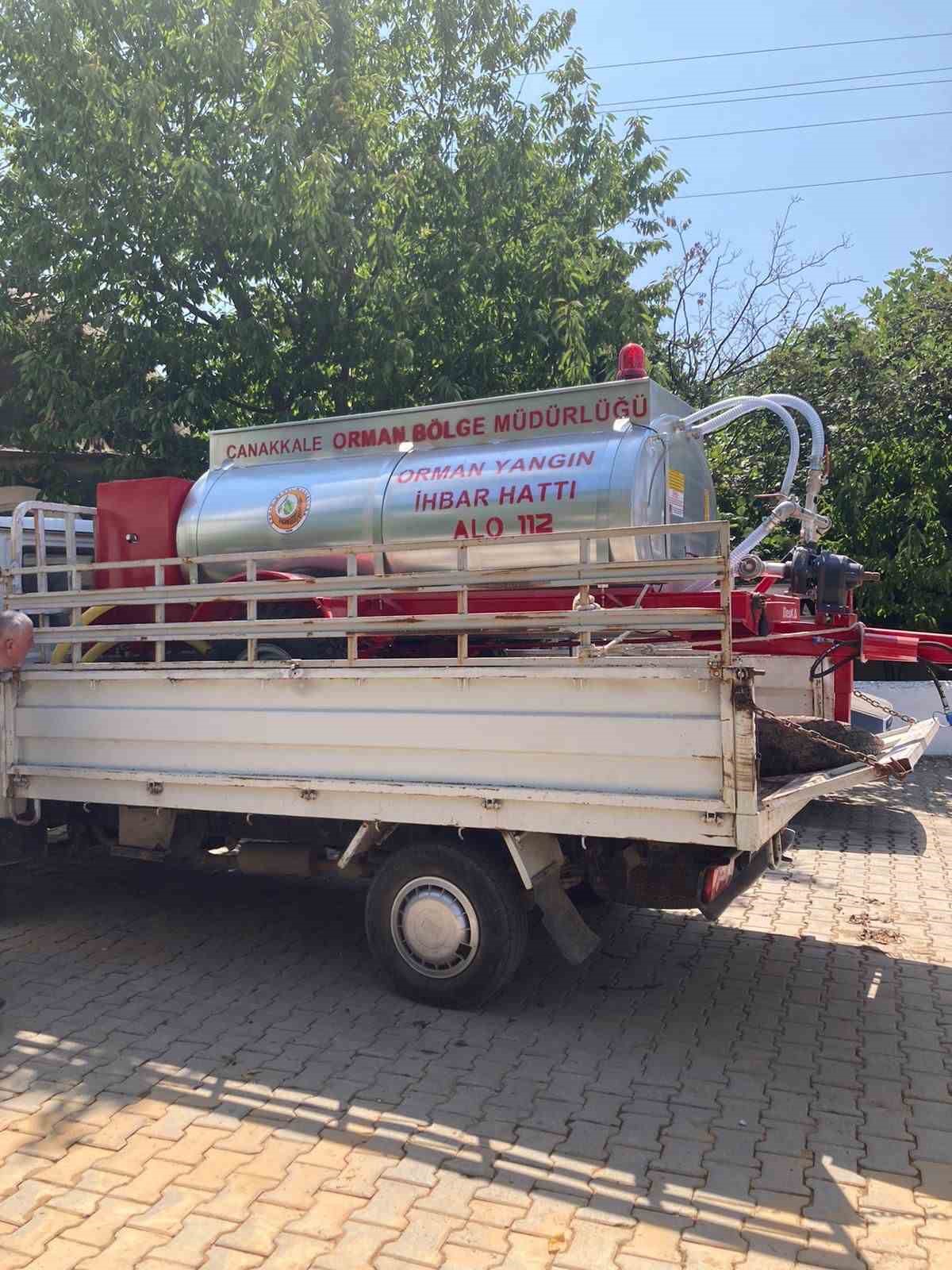 &Ccedil;iftlik k&ouml;y&uuml;ne seyyar yangın s&ouml;nd&uuml;rme tankı
