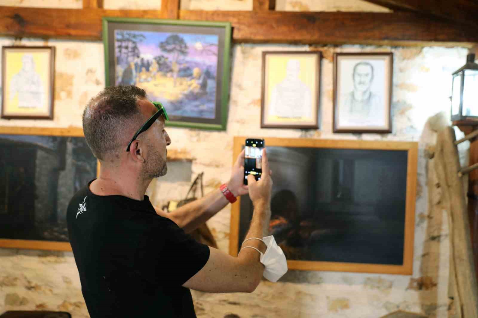 Kerimoğlu T&uuml;rk&uuml;s&uuml; Evi&rsquo;ne ziyaret&ccedil;i akını
