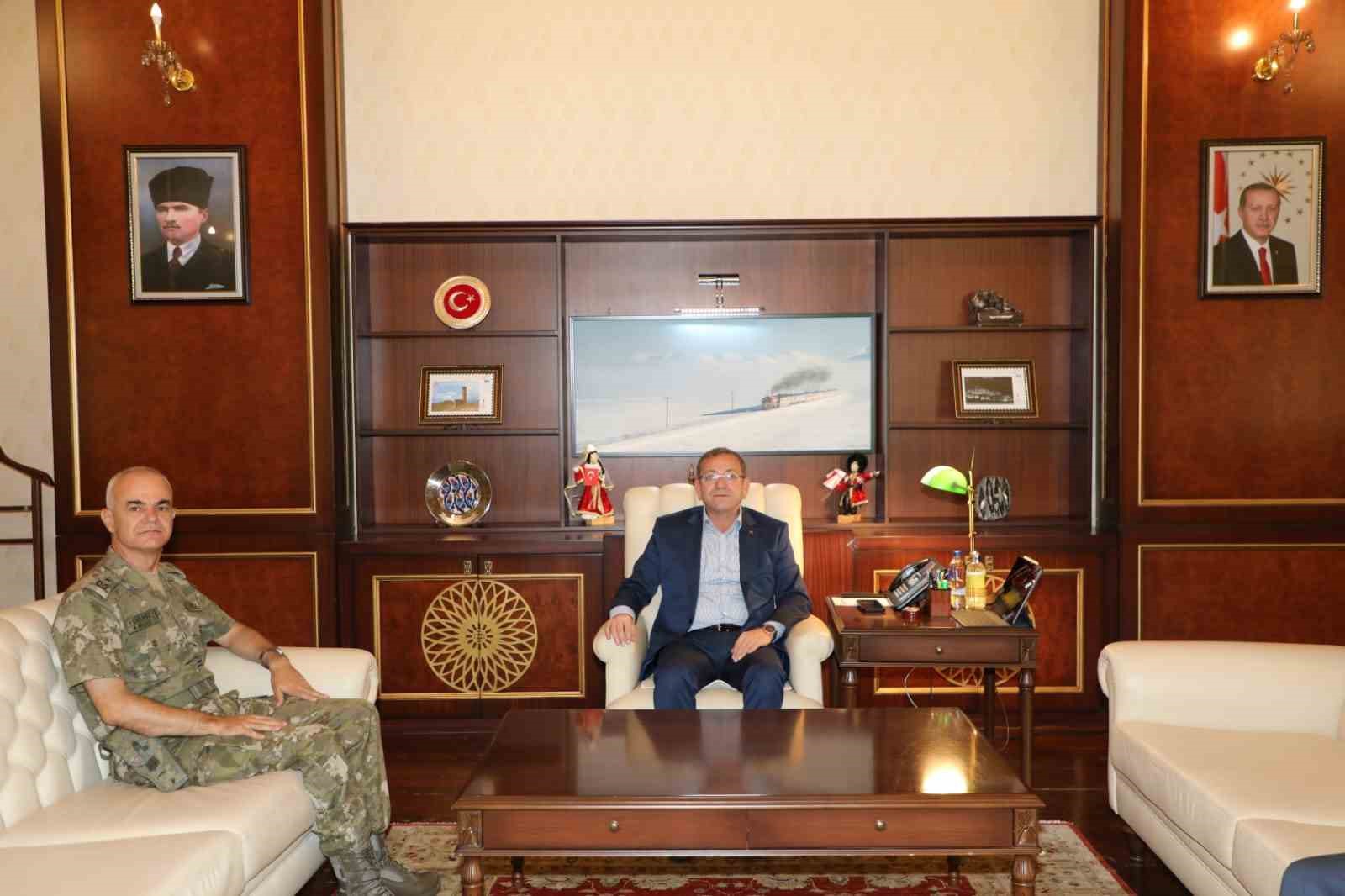 Tuğgeneral Yenilmez’den Vali Polat’a ziyaret