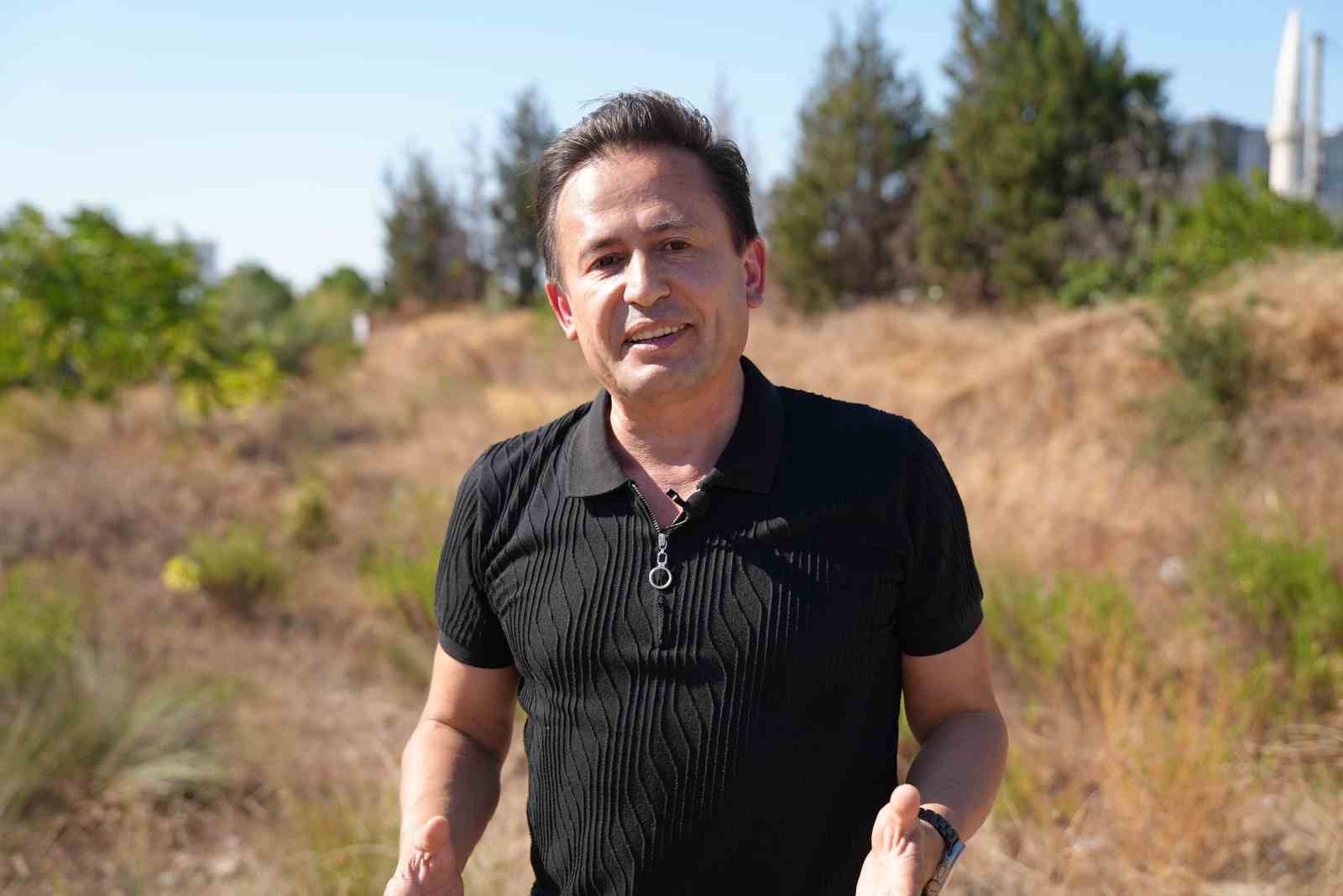 İBB&rsquo;nin metruk Tuzla Metro İstasyonu inşaat alanında TBM &ccedil;ıkışını bekleyen Dr. Şadi Yazıcı hayal kırıklığı yaşadı
