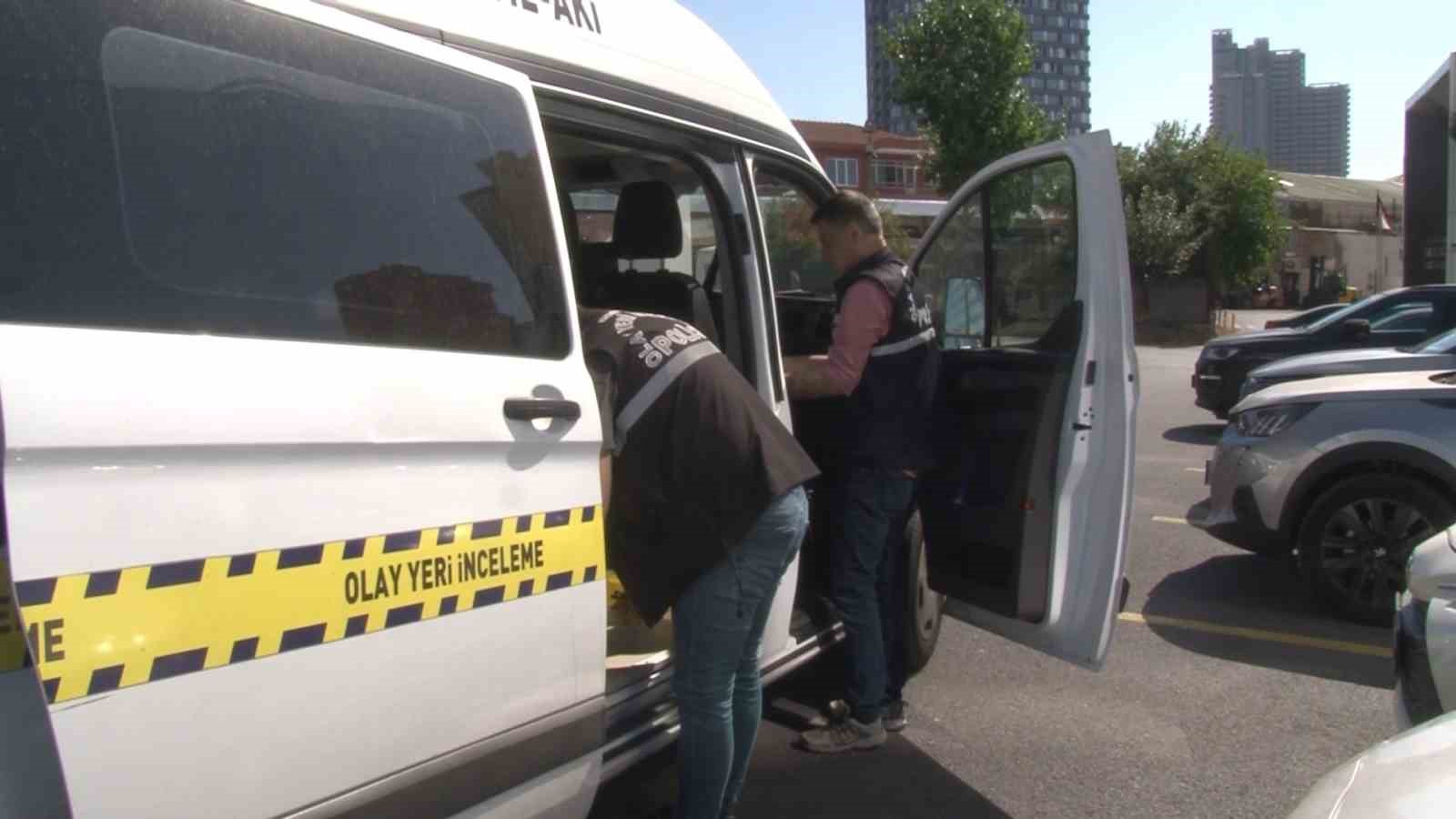 Kartal&rsquo;da rezidans otoparkında husumetlisine kurşun yağdırdı
