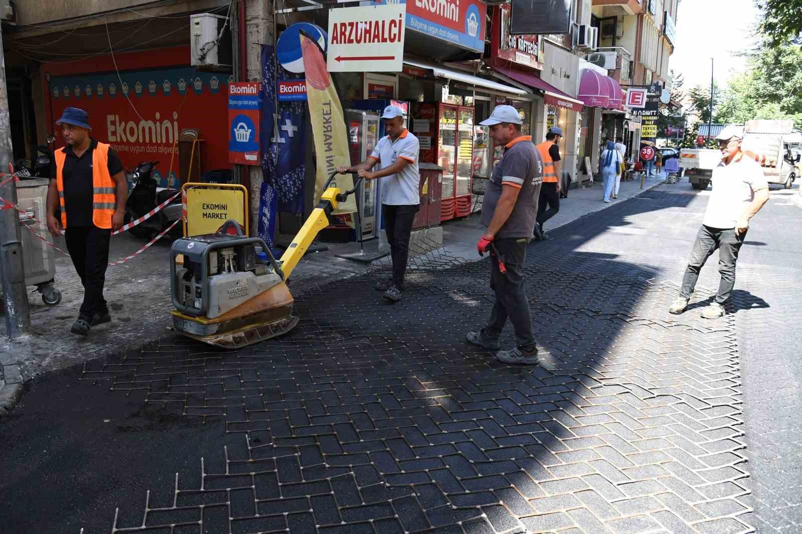 Başkan Başdeğirmen esnafın taleplerini yerine getiriyor
