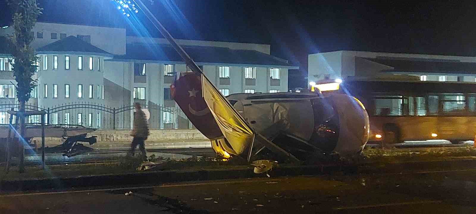 Erzurum’daki trafik kazasında faciadan dönüldü