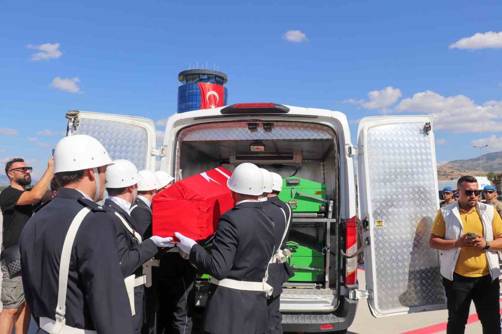 Şehit polisin naaşı memleketine ulaştı
