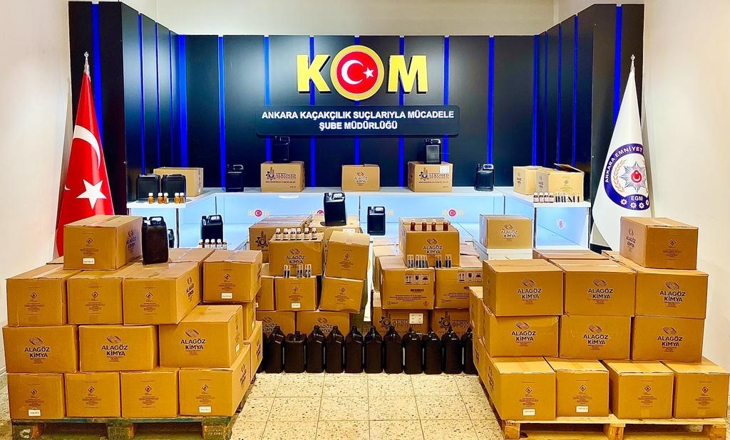 Ankara&rsquo;da yaklaşık 1 milyon lira değerinde etil alkol ele ge&ccedil;irildi
