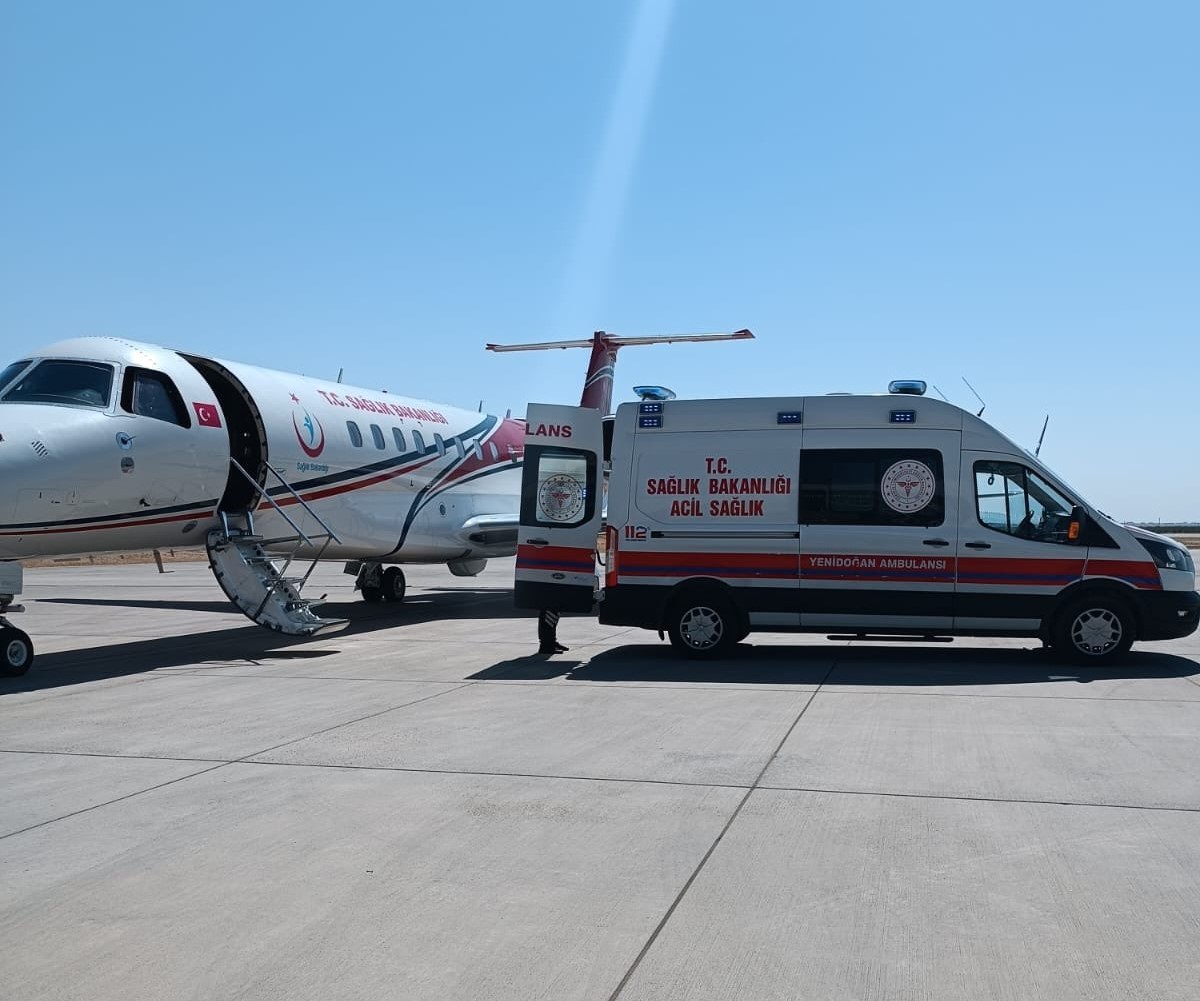 Mardin&rsquo;den ambulans u&ccedil;ak 3 g&uuml;nl&uuml;k G&uuml;listan bebek i&ccedil;in havalandı
