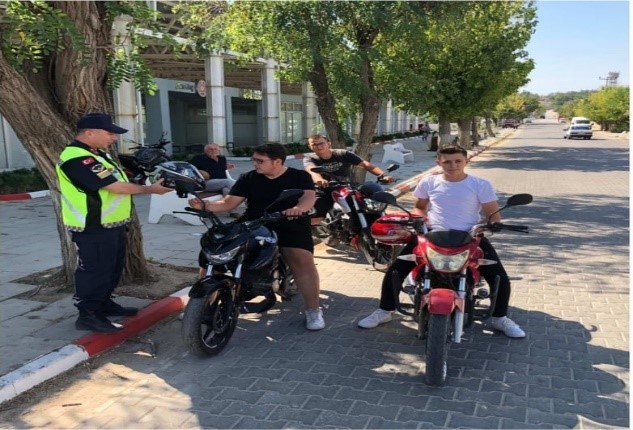 Kırklareli&rsquo;nde 1 haftada kuralları ihlal eden s&uuml;r&uuml;c&uuml;lere ceza yağdı
