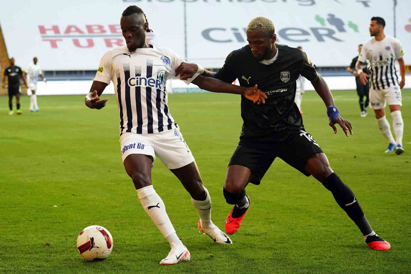 Trendyol S&uuml;per Lig: Kasımpaşa: 0 - Pendikspor: 0 (Ma&ccedil; devam ediyor)
