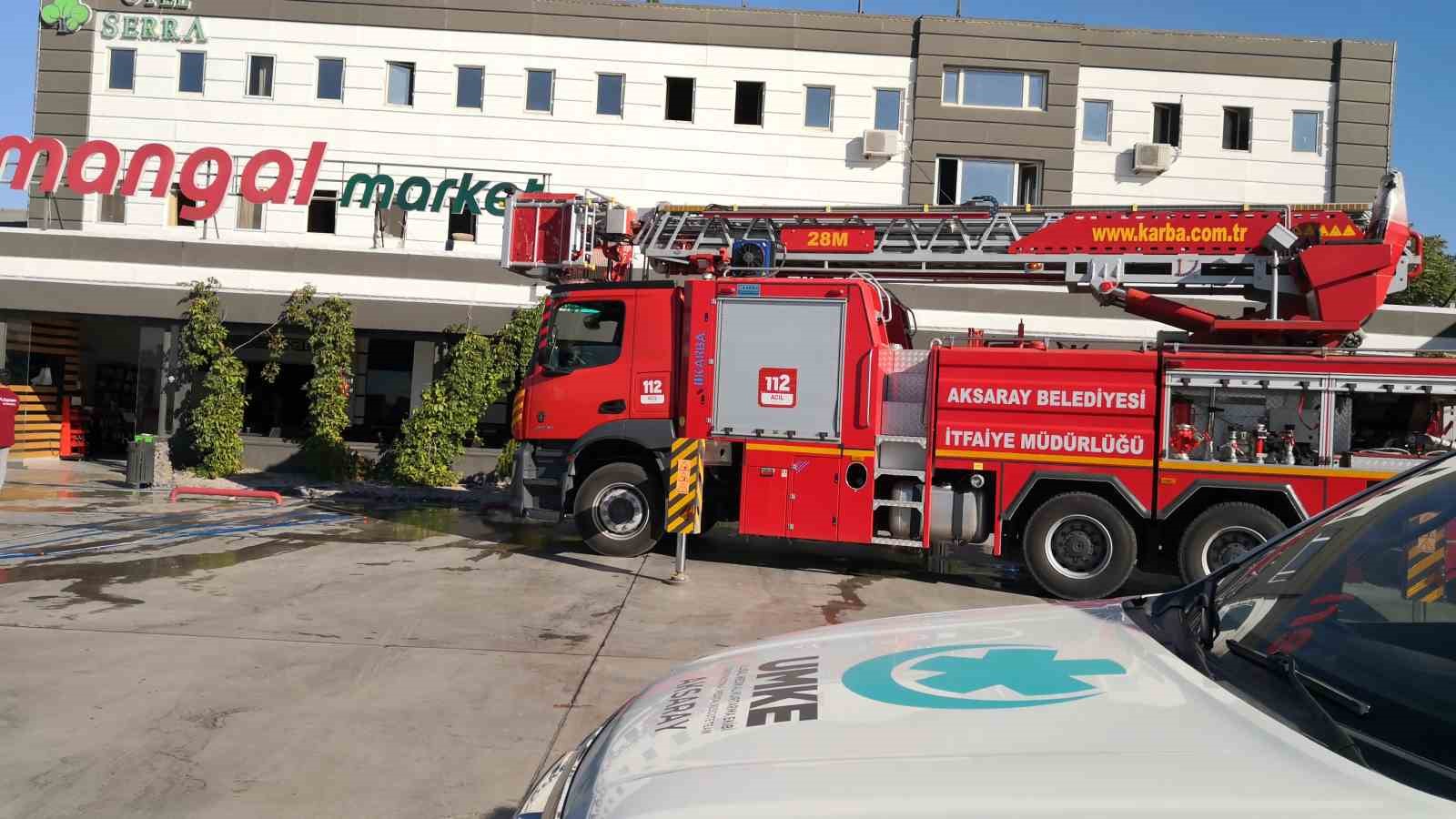 Aksaray&rsquo;da dinlenme tesisi otelinde yangın: 3 &ccedil;alışan dumandan zehirlendi
