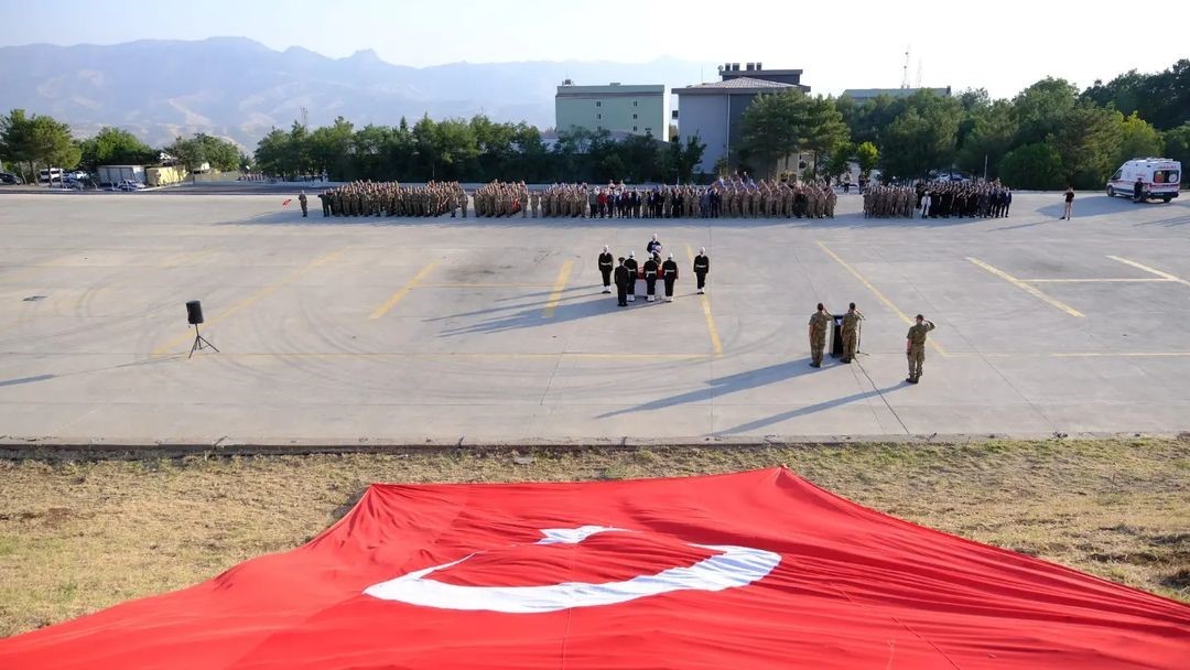 Şırnak&rsquo;ta Pen&ccedil;e Kilit şehidi i&ccedil;in t&ouml;ren d&uuml;zenlendi
