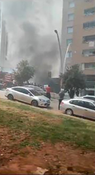 Artuklu&rsquo;da ev ve iş yerinde yangın
