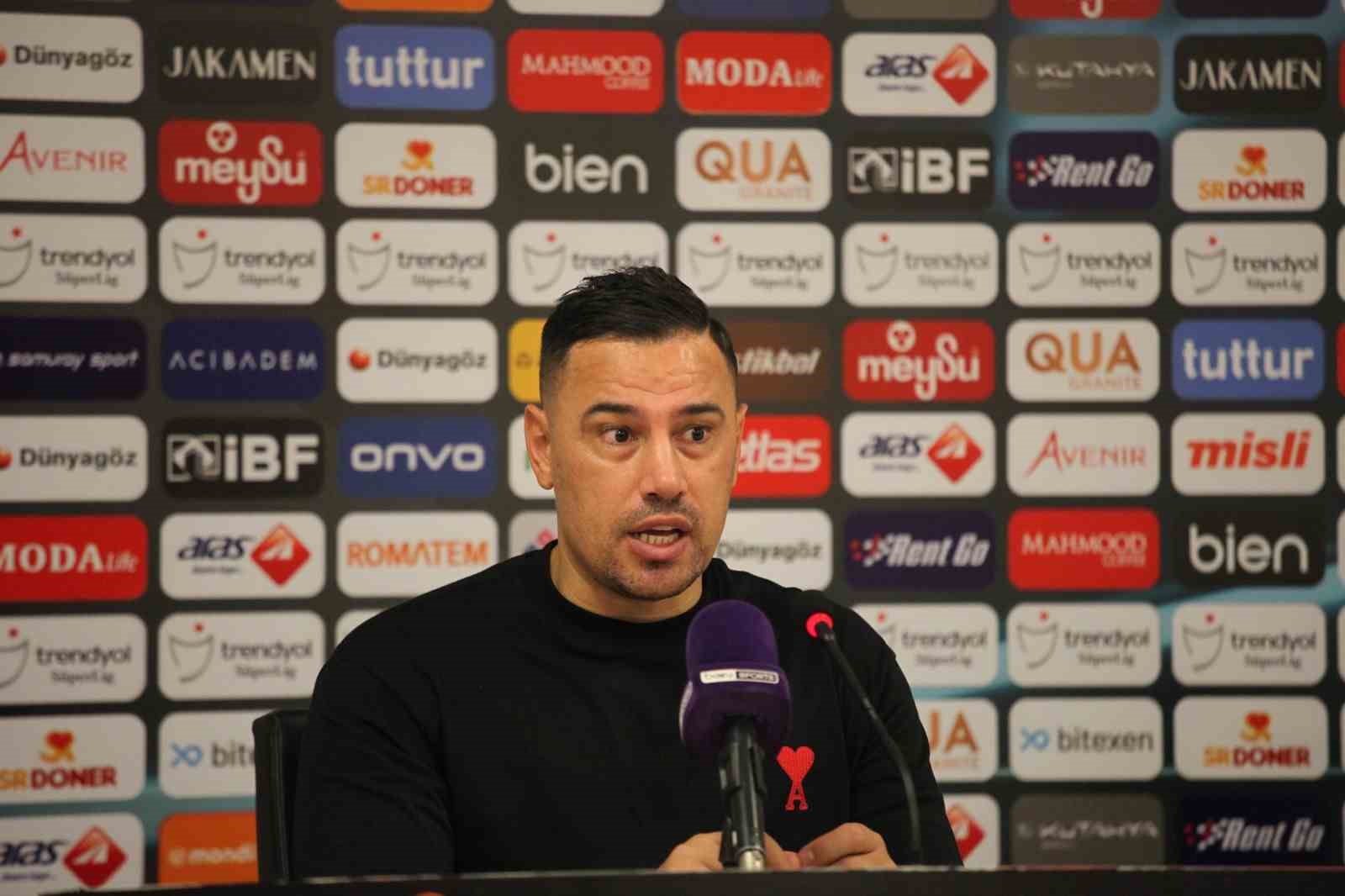 Çağdaş Atan: "Topa çok iyi sahip olup, iyi atak geliştirdik"