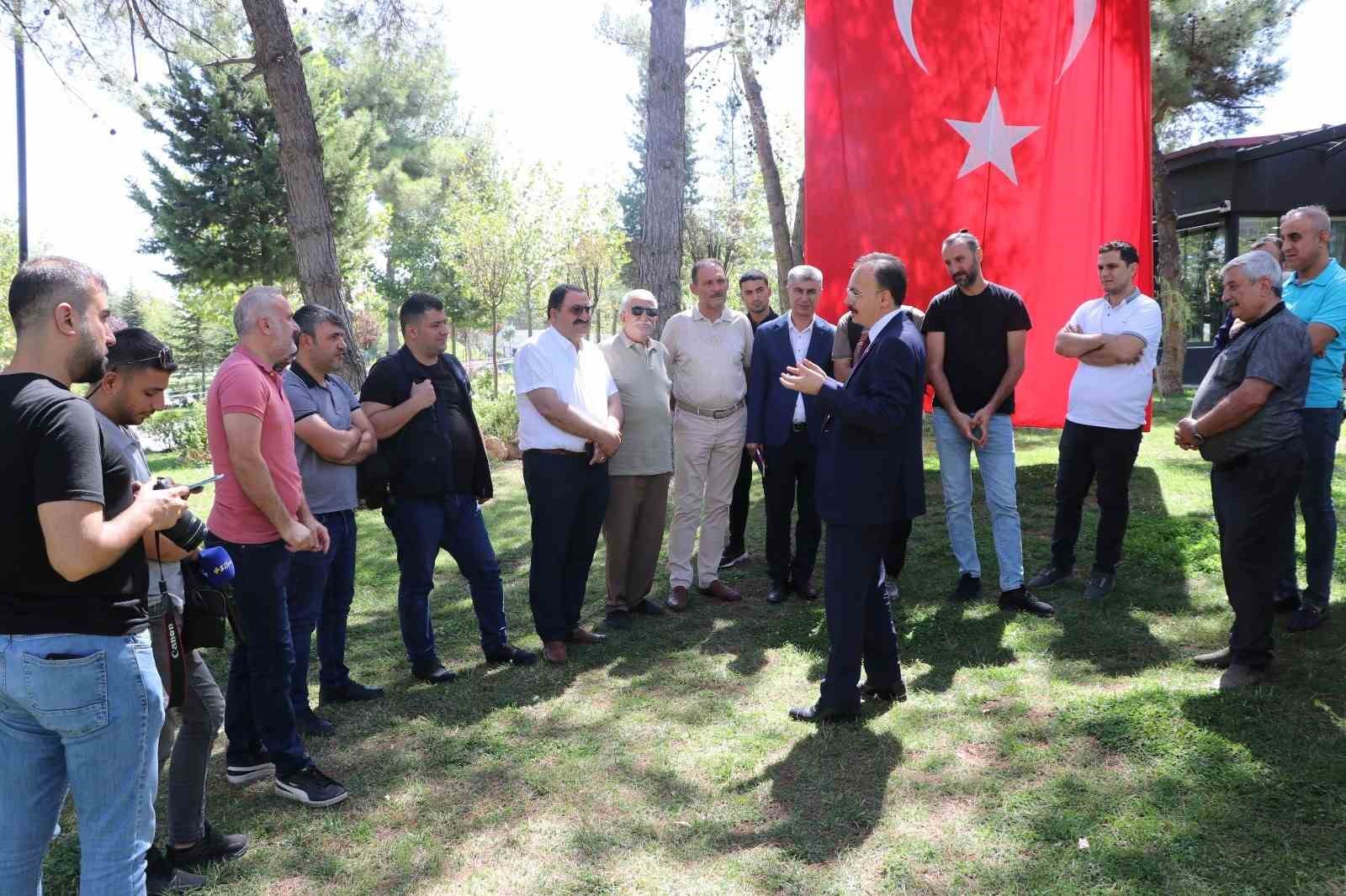Siirt Valisi Kızılkaya basın mensuplarıyla bir araya geldi
