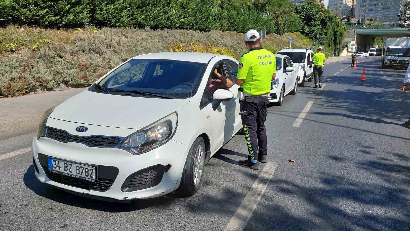 Şişli’de dron destekli trafik denetimi yapıldı, kurallara uymayan sürücülere ceza yağdı