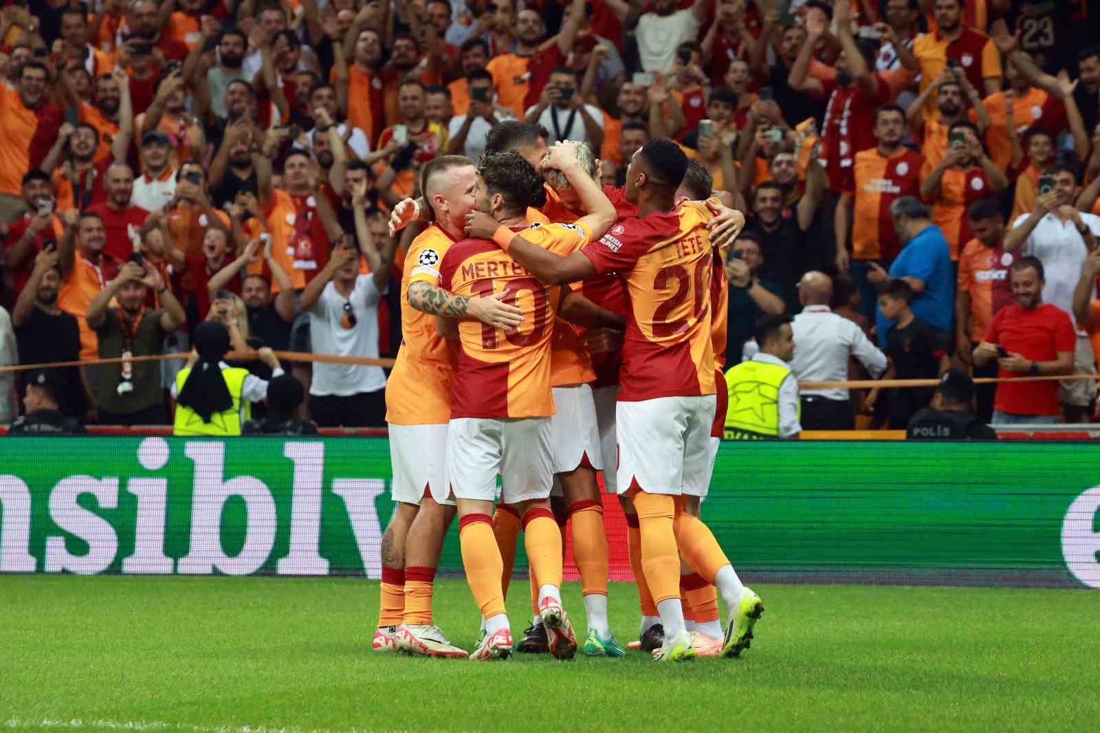Galatasaray, Sparta Prag'ı ağırlıyor! Okan Buruk'tan Çekya ekibine sürpriz kadro Galatasaray 17. kez UEFA Şampiyonlar Ligi gruplarında İhlas Haber Ajansı