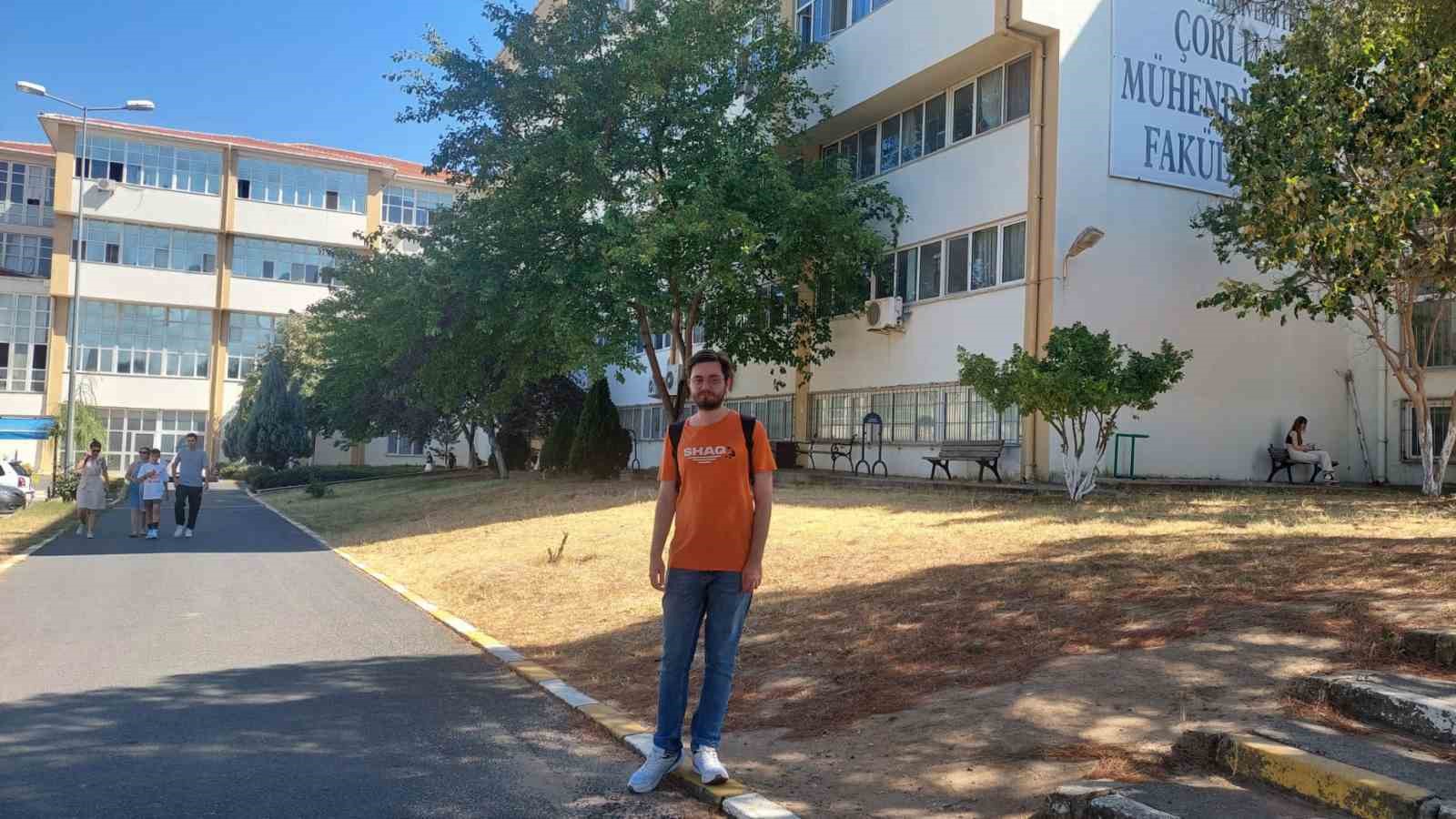 NK&Uuml; &Ccedil;orlu M&uuml;hendislik Fak&uuml;ltesi binası depreme dayanıksız &ccedil;ıktı
