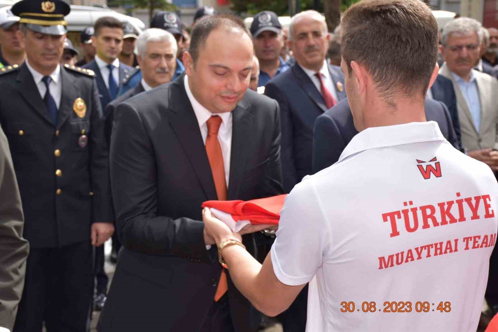 Tatvan&rsquo;da 30 Ağustos Zafer Bayramı kutlandı
