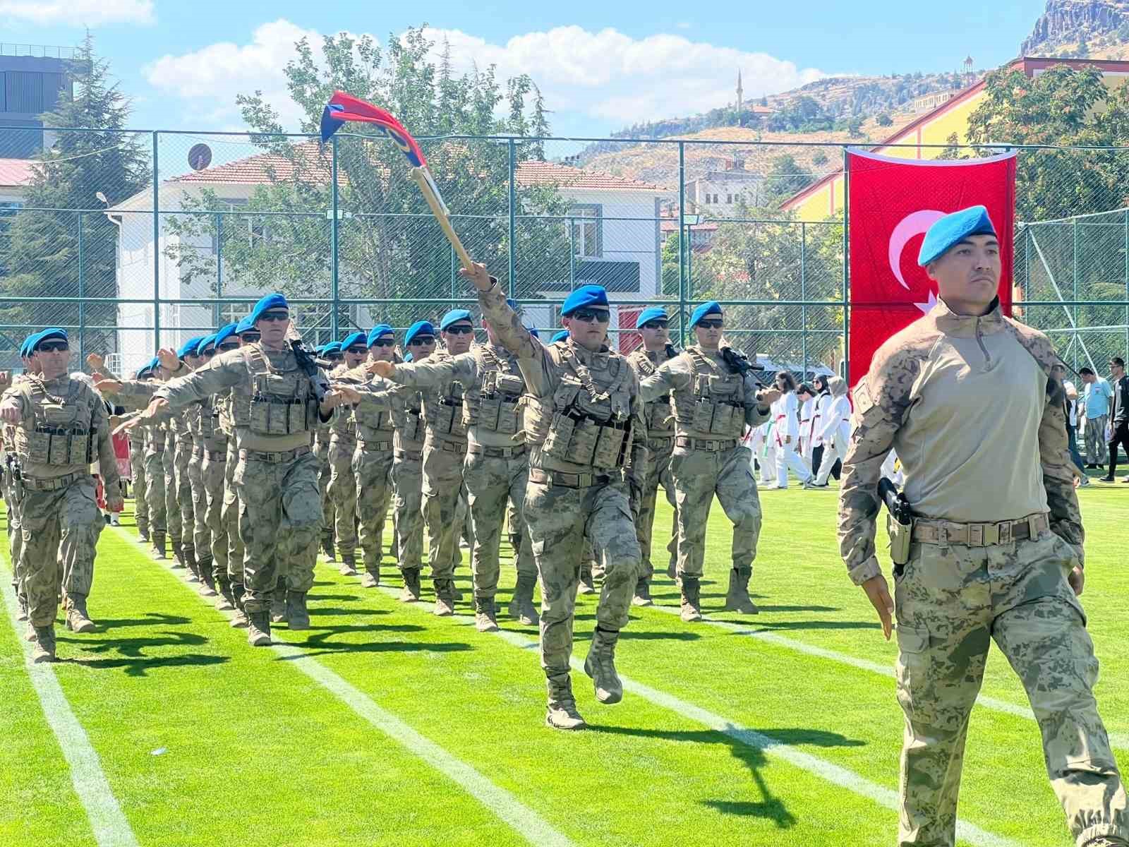 İtaat Köpeği Rüzgar’dan 30 Ağustos gösterisi