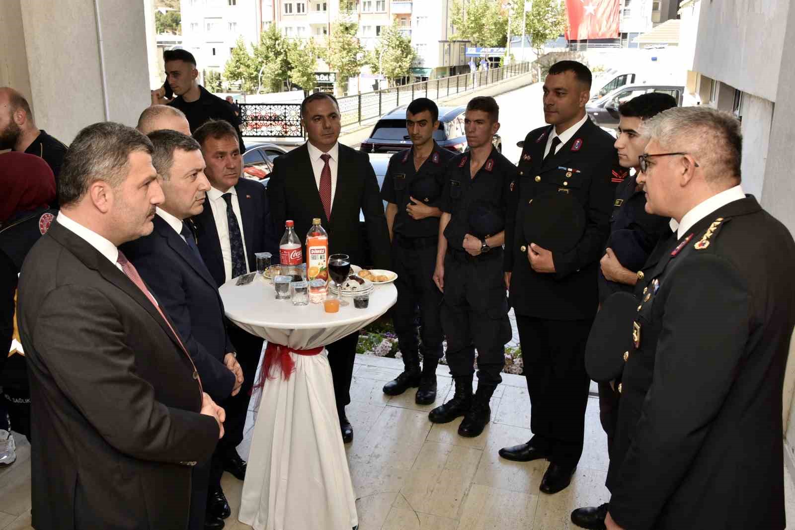 G&uuml;m&uuml;şhane&rsquo;de 30 Ağustos Zafer Bayramı kutlandı
