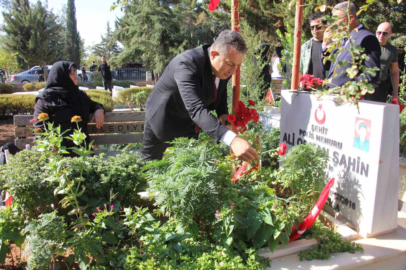 Sınırın sıfır noktasında 30 Ağustos Zafer Bayramı kutlandı
