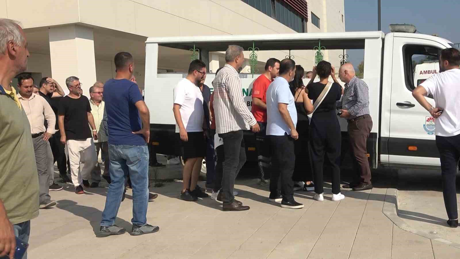 Yalova’da vefat eden eski Bakan Arzu’nun cenazesi Diyarbakır’a gönderildi