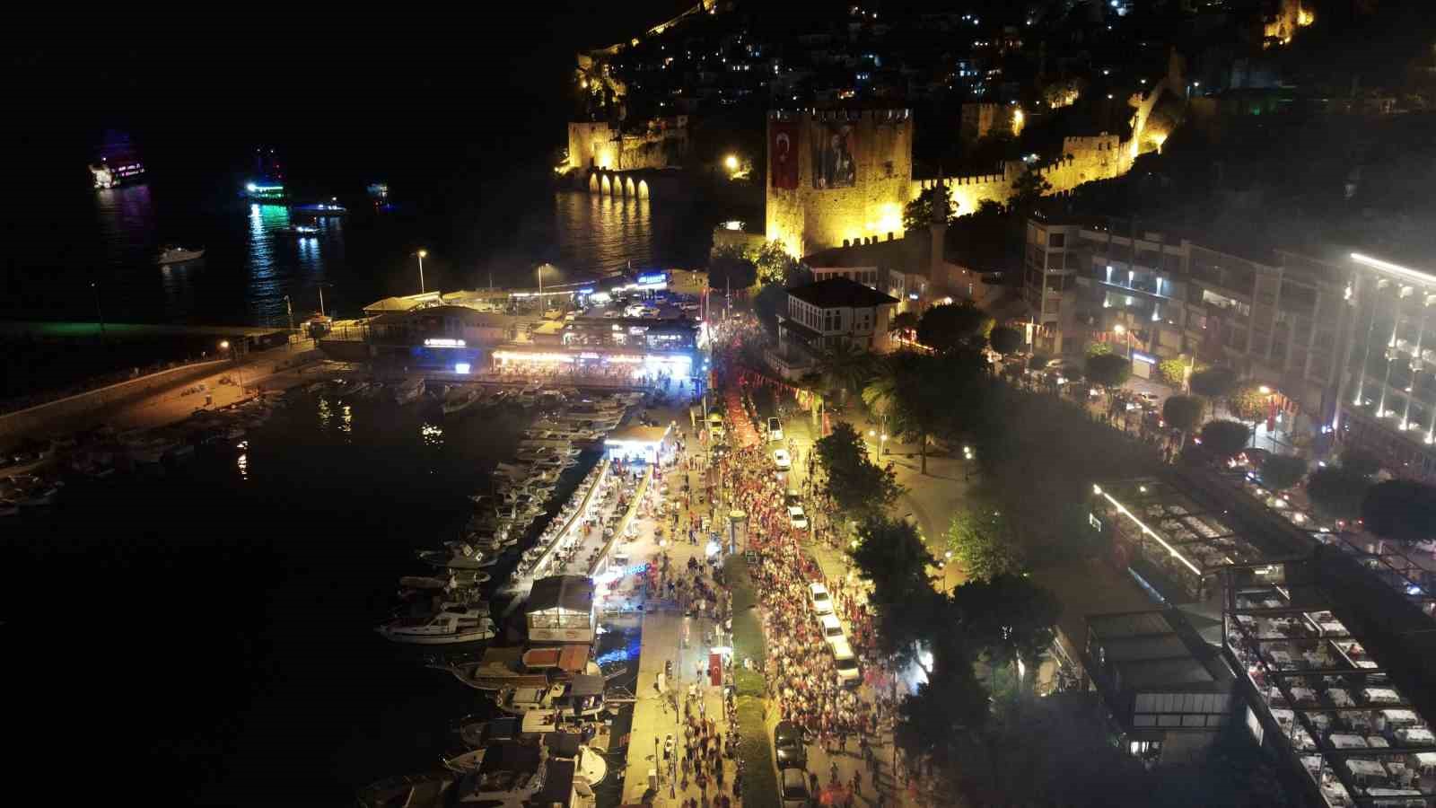 Alanya’da fener alaylı 30 Ağustos kutlaması